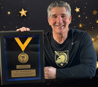 An Inspiration and a Mentor—USPA Presents the Gold Medal for Meritorious Service to Tom Falzone, D-11477